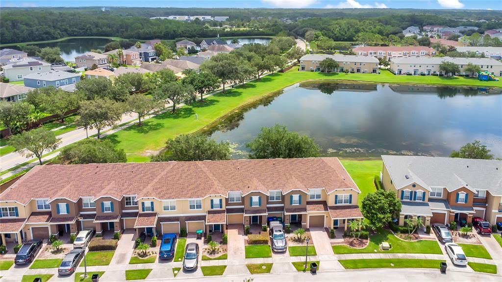 For Sale: $275,000 (2 beds, 2 baths, 1322 Square Feet)