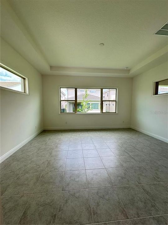 En Renta: $4,100 (5 camas, 4 baños, 3180 Pies cuadrados)