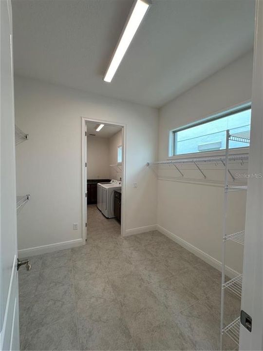 En Renta: $4,100 (5 camas, 4 baños, 3180 Pies cuadrados)
