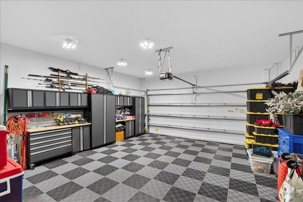 For Sale: $635,000 (4 beds, 3 baths, 2307 Square Feet)