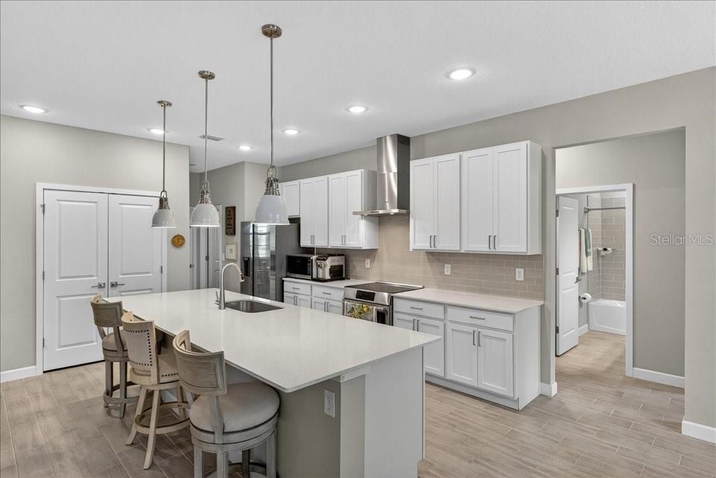 For Sale: $635,000 (4 beds, 3 baths, 2307 Square Feet)