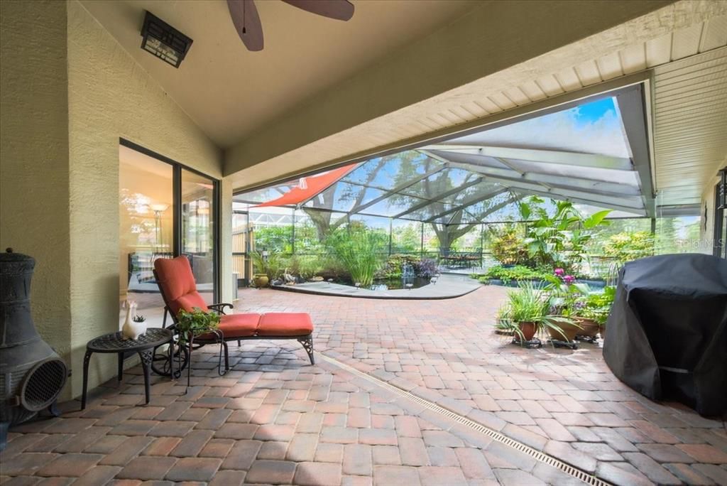 Activo con contrato: $849,000 (4 camas, 3 baños, 2575 Pies cuadrados)
