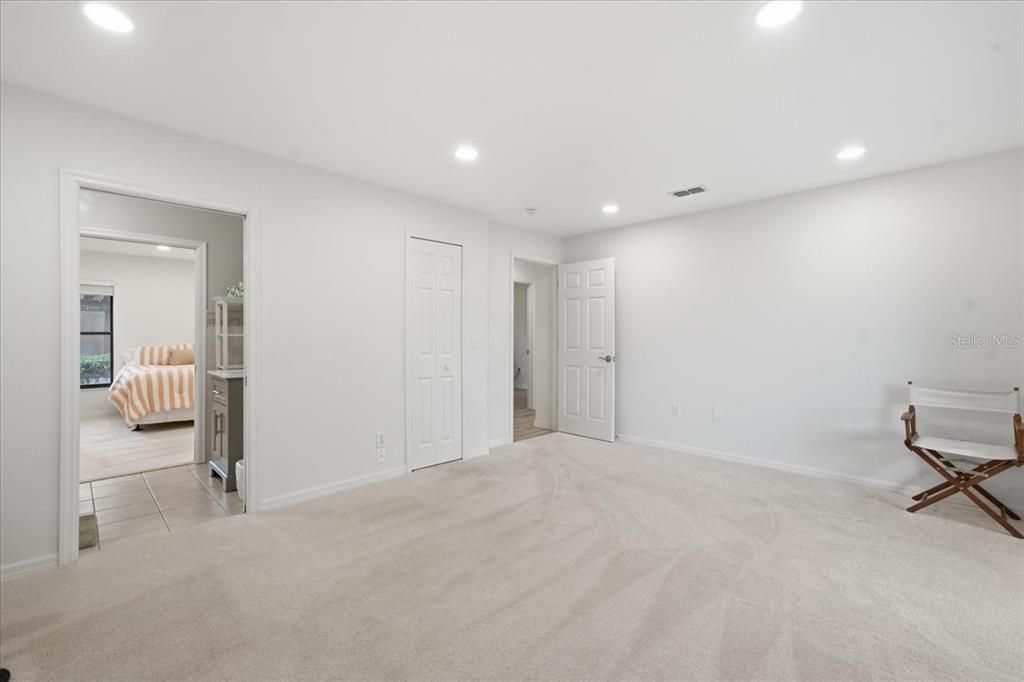 Activo con contrato: $849,000 (4 camas, 3 baños, 2575 Pies cuadrados)