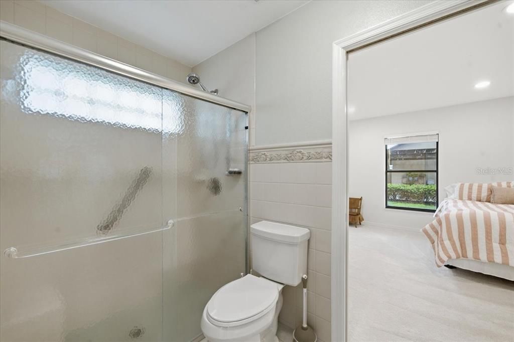 Activo con contrato: $849,000 (4 camas, 3 baños, 2575 Pies cuadrados)