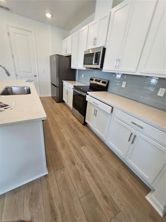 For Rent: $2,750 (4 beds, 3 baths, 2719 Square Feet)