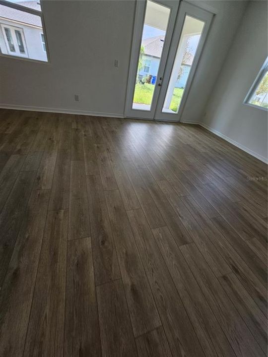 For Rent: $2,750 (4 beds, 3 baths, 2719 Square Feet)
