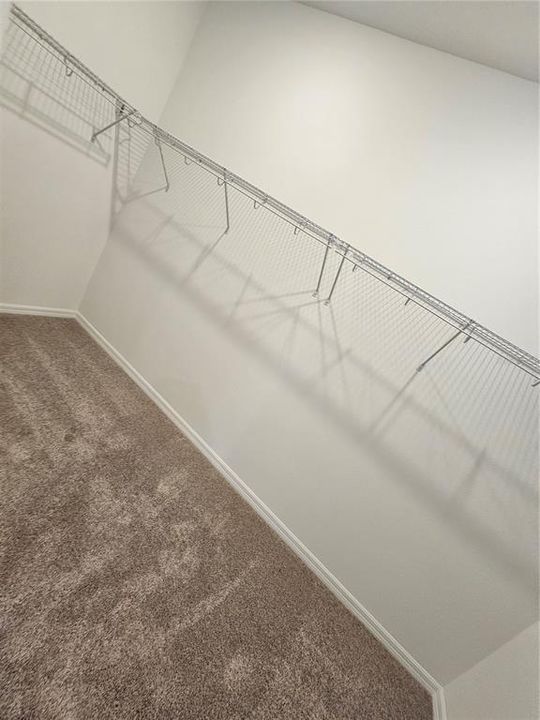 For Rent: $2,750 (4 beds, 3 baths, 2719 Square Feet)