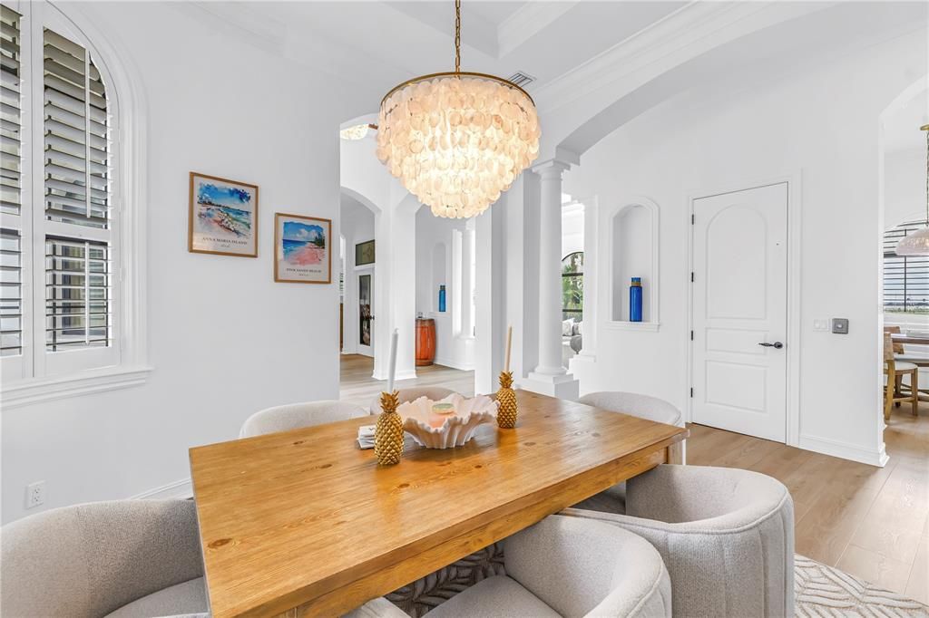 На продажу: $2,999,950 (4 спален, 5 ванн, 3575 Квадратных фут)