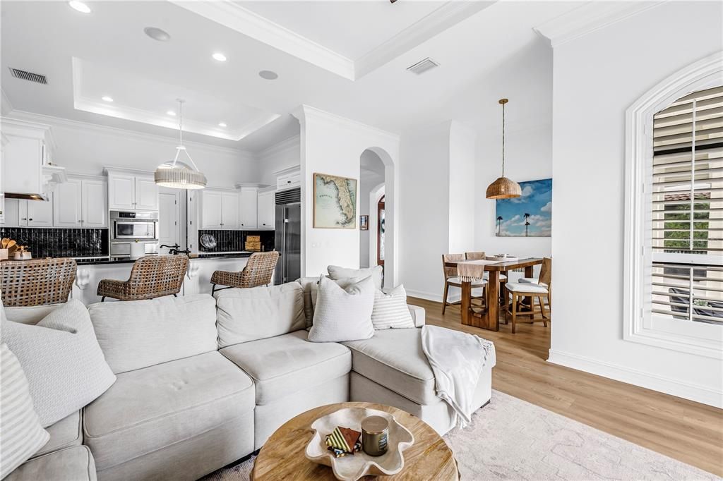 На продажу: $2,999,950 (4 спален, 5 ванн, 3575 Квадратных фут)