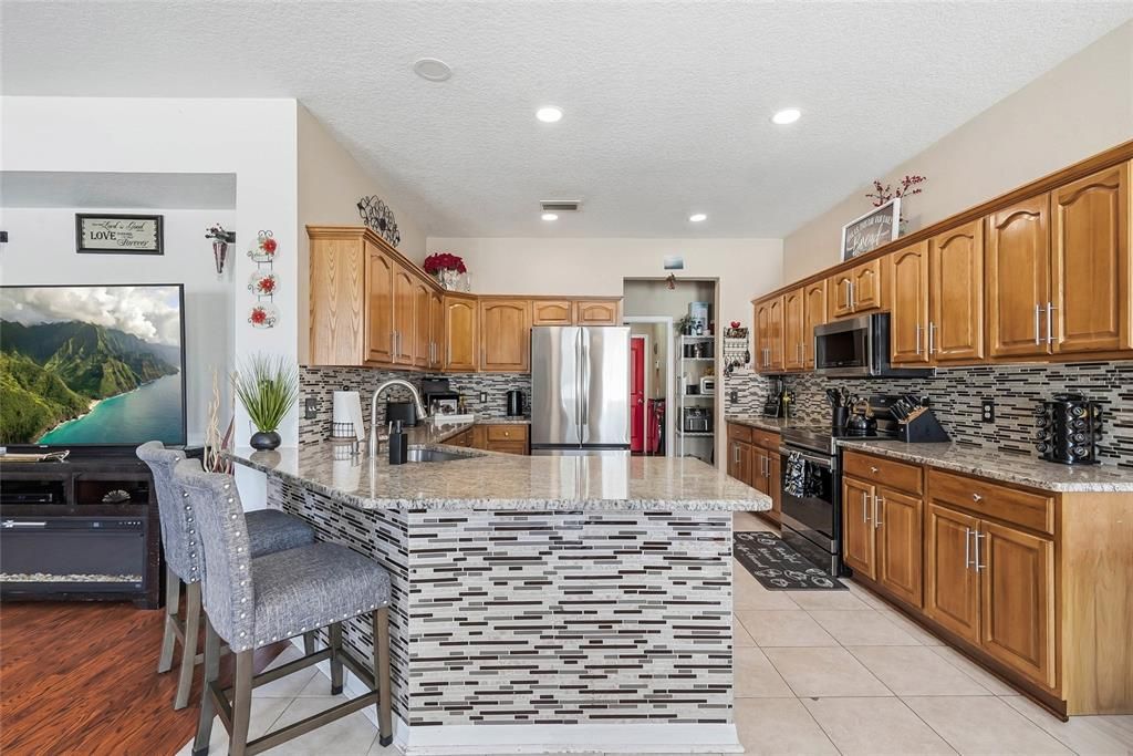 En Venta: $475,000 (5 camas, 3 baños, 3510 Pies cuadrados)
