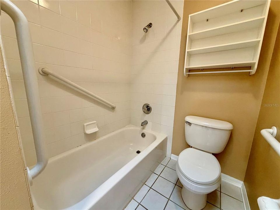 For Sale: $265,000 (3 beds, 2 baths, 1282 Square Feet)