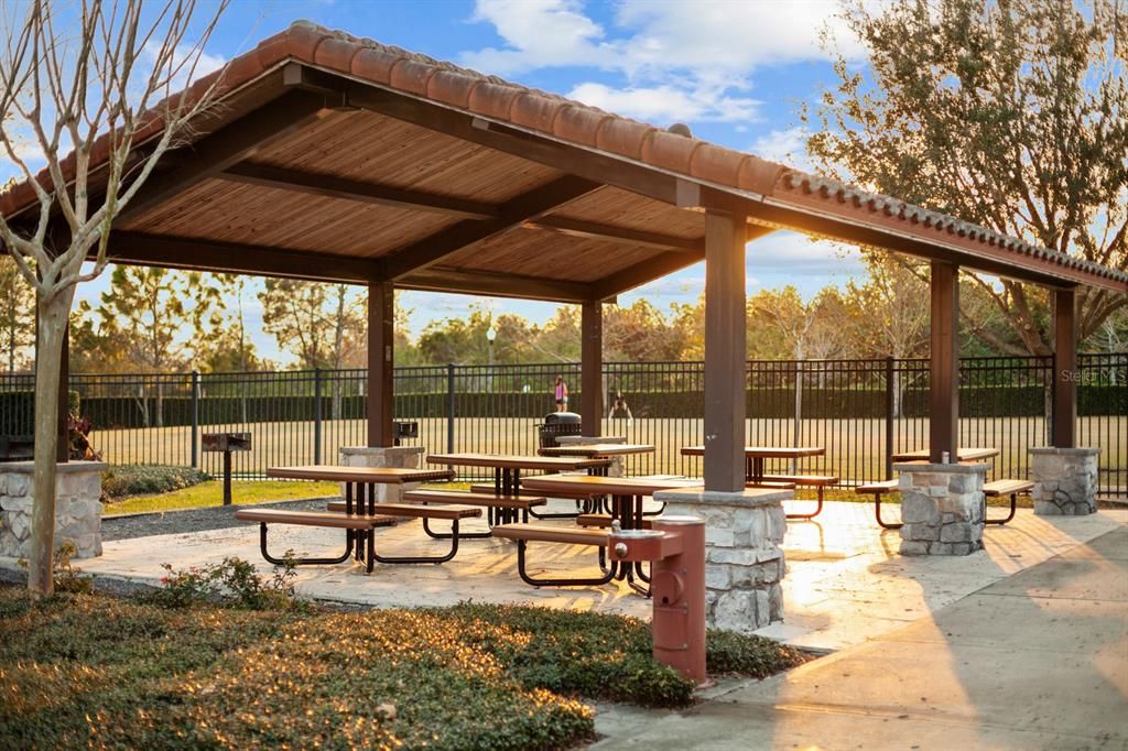 For Rent: $2,950 (3 beds, 2 baths, 1956 Square Feet)