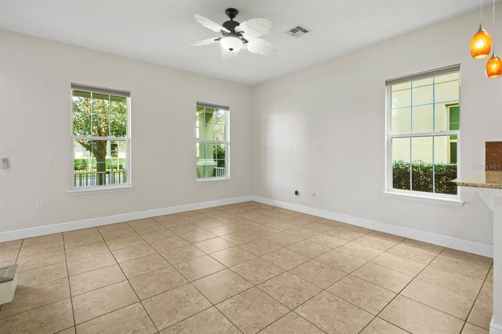 For Rent: $2,950 (3 beds, 2 baths, 1956 Square Feet)