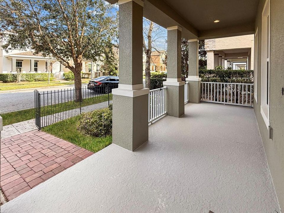For Rent: $2,950 (3 beds, 2 baths, 1956 Square Feet)