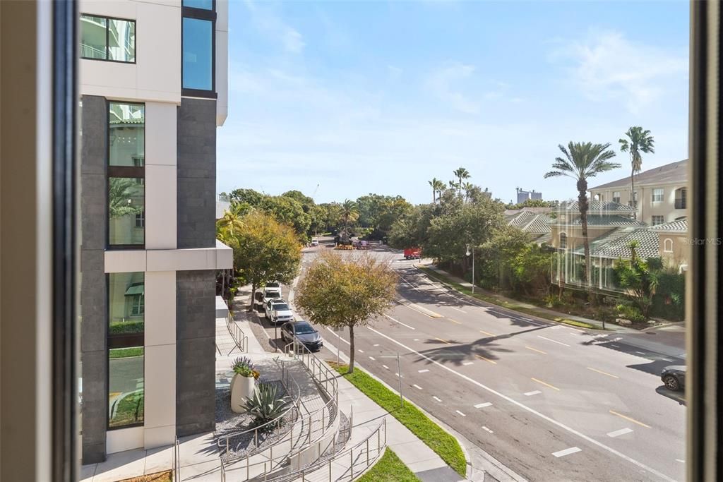 For Sale: $1,599,000 (2 beds, 2 baths, 2636 Square Feet)