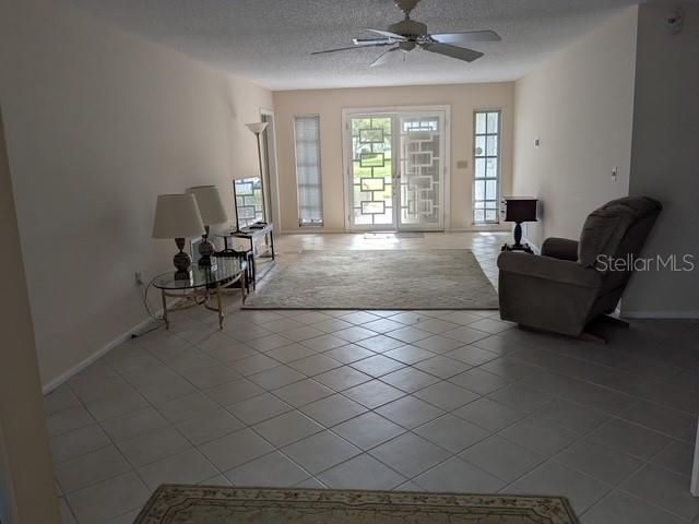En Venta: $299,900 (2 camas, 2 baños, 1768 Pies cuadrados)