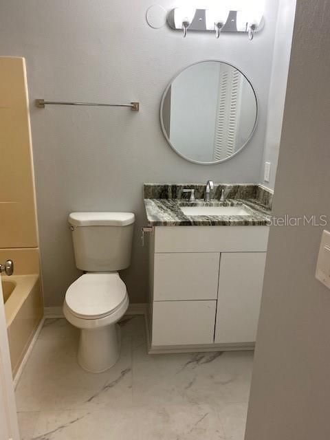 На продажу: $135,000 (2 спален, 2 ванн, 796 Квадратных фут)