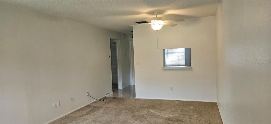 For Sale: $115,000 (1 beds, 1 baths, 645 Square Feet)