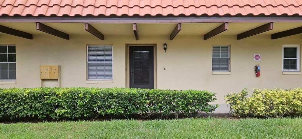 For Sale: $115,000 (1 beds, 1 baths, 645 Square Feet)