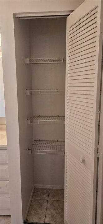 For Sale: $115,000 (1 beds, 1 baths, 645 Square Feet)