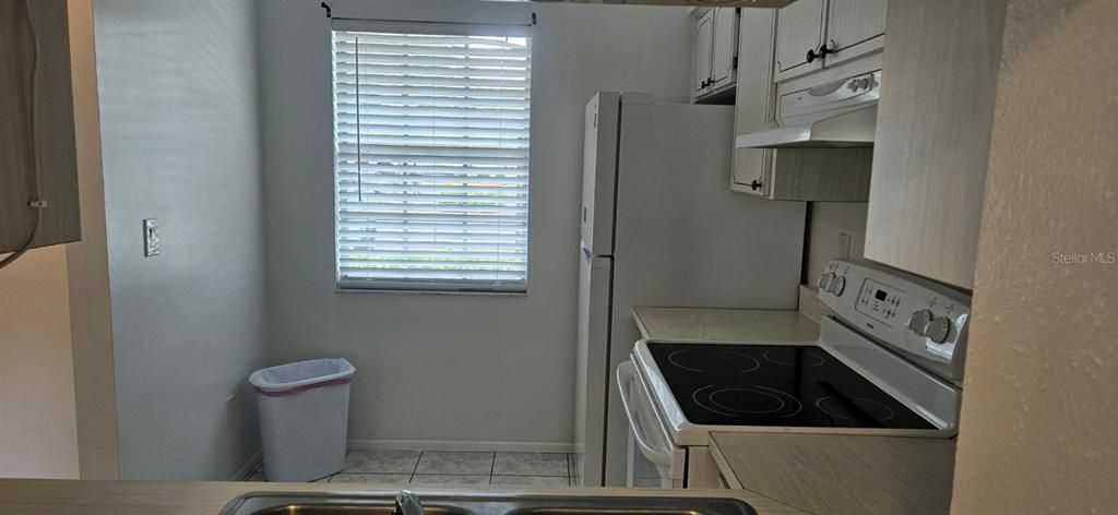For Sale: $115,000 (1 beds, 1 baths, 645 Square Feet)