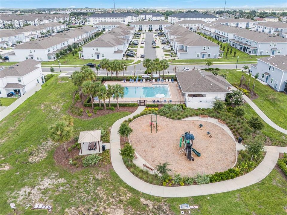 En Venta: $390,000 (4 camas, 2 baños, 1580 Pies cuadrados)