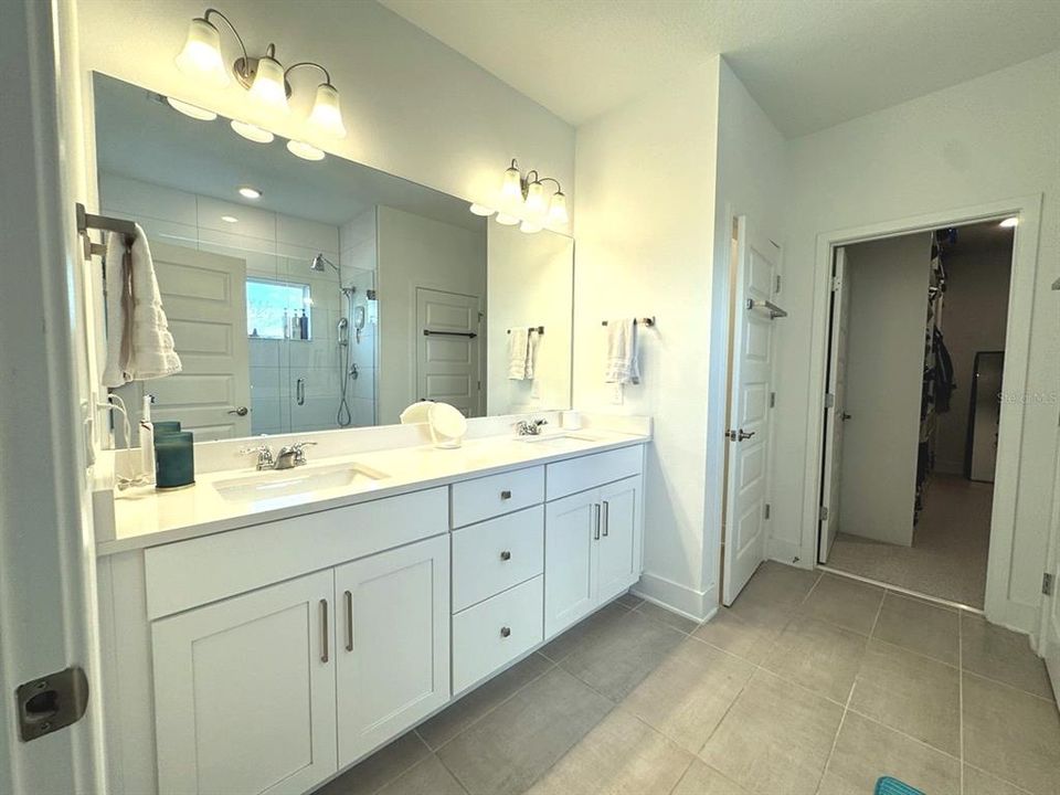 For Sale: $799,000 (4 beds, 3 baths, 2832 Square Feet)