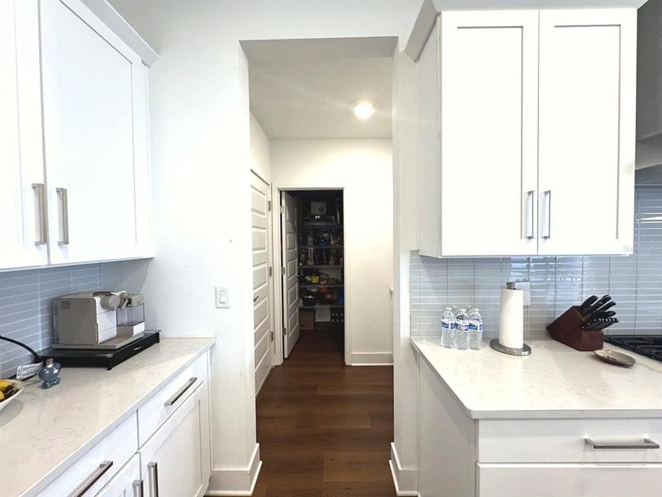 For Sale: $799,000 (4 beds, 3 baths, 2832 Square Feet)