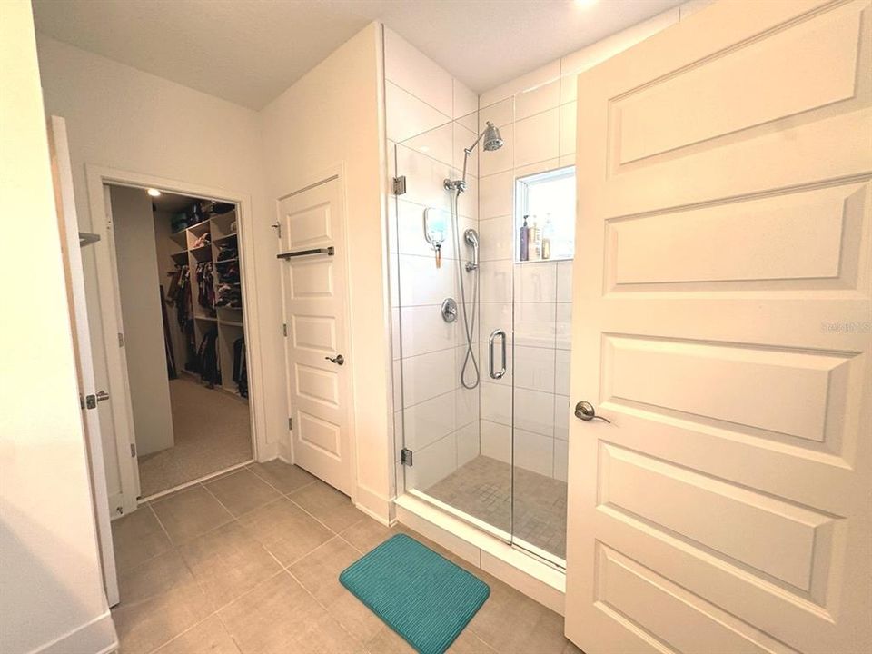 For Sale: $799,000 (4 beds, 3 baths, 2832 Square Feet)