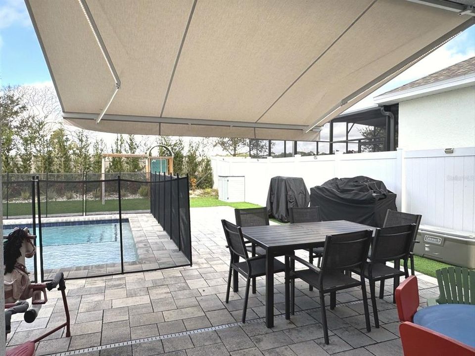 For Sale: $799,000 (4 beds, 3 baths, 2832 Square Feet)