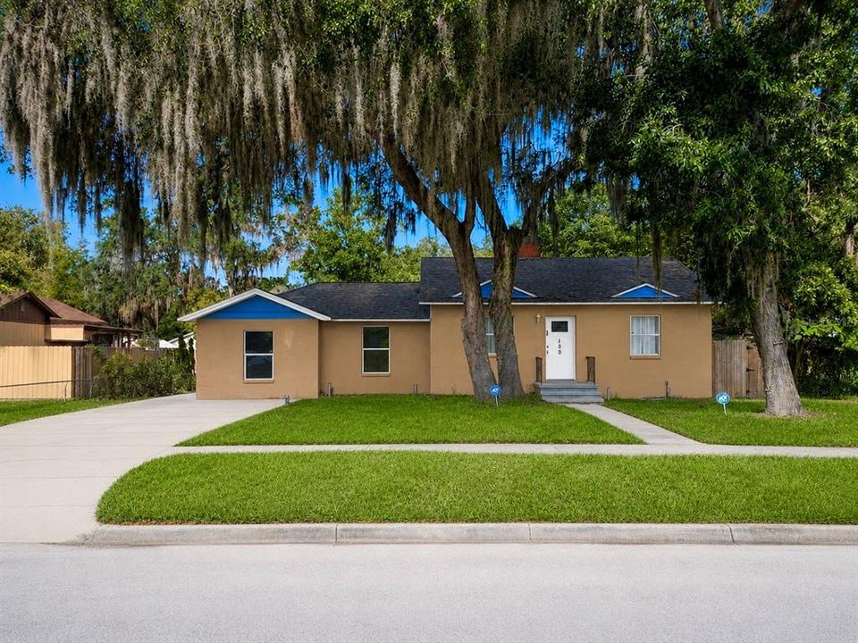 For Rent: $1,400 (1 beds, 1 baths, 1401 Square Feet)