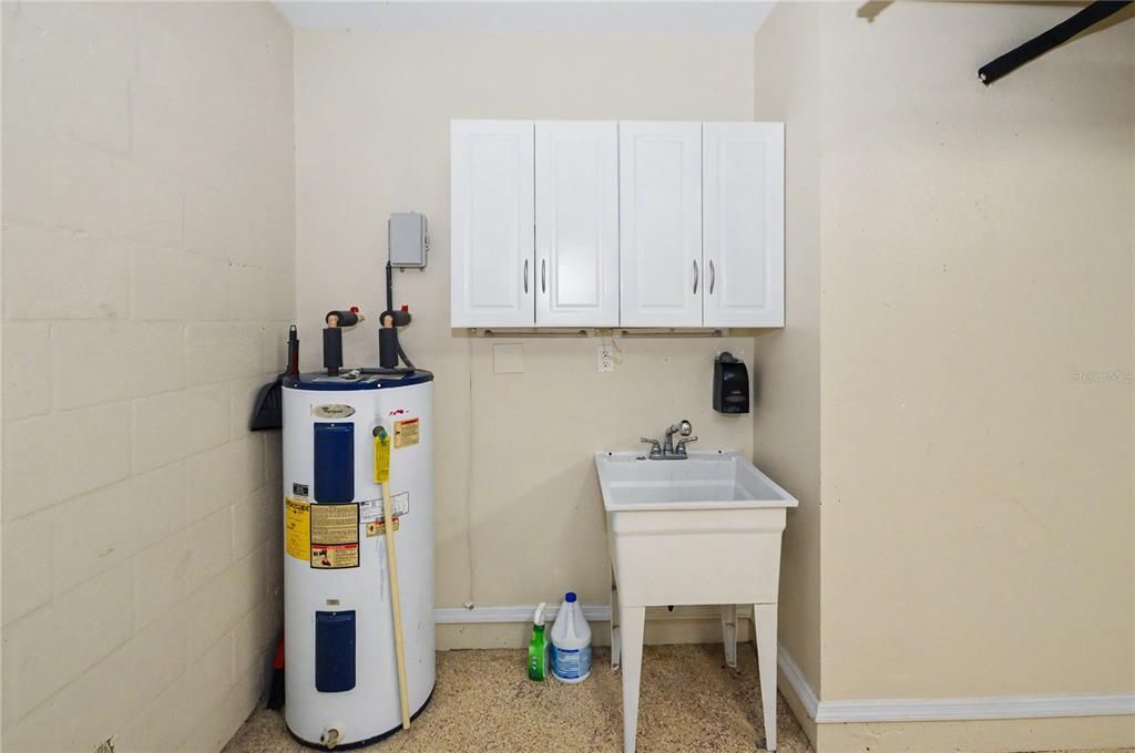 En Venta: $460,000 (4 camas, 2 baños, 2235 Pies cuadrados)