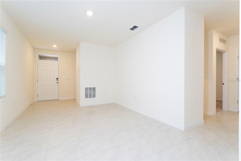 В аренду: $2,200 (3 спален, 2 ванн, 1501 Квадратных фут)