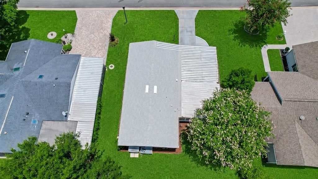 For Sale: $229,999 (2 beds, 2 baths, 1300 Square Feet)