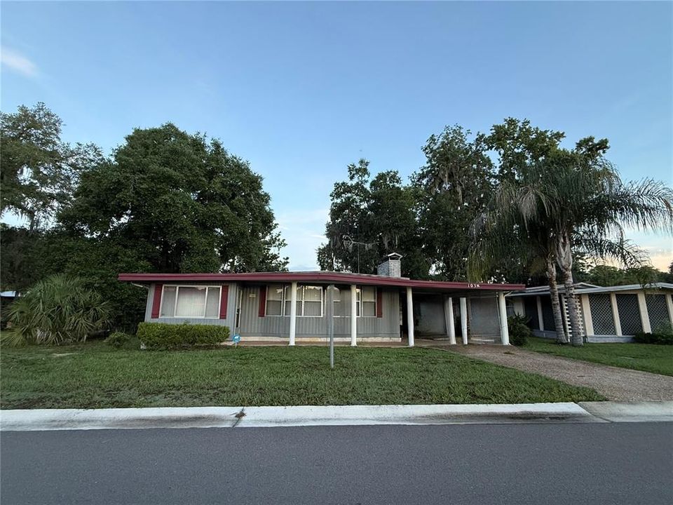 For Sale: $89,900 (2 beds, 2 baths, 1320 Square Feet)