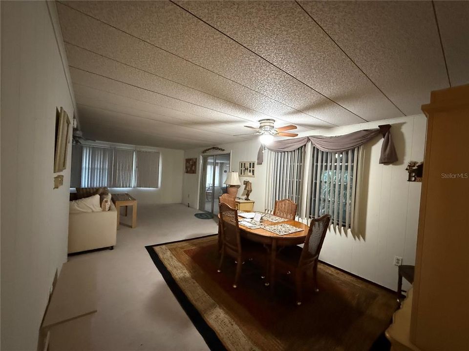For Sale: $89,900 (2 beds, 2 baths, 1320 Square Feet)
