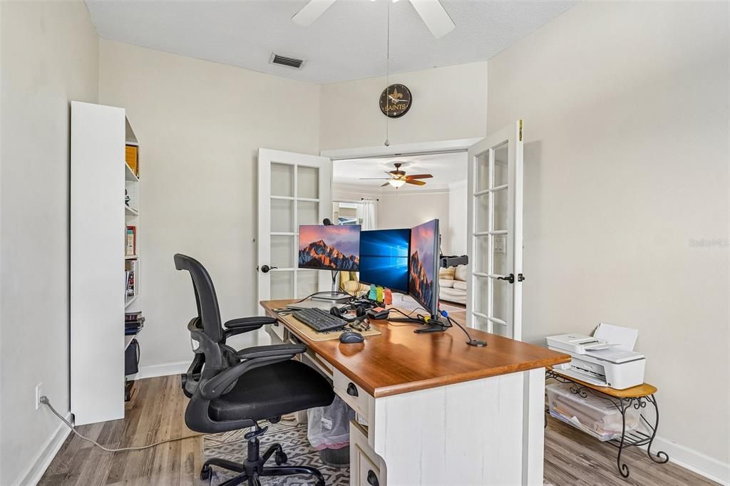 На продажу: $580,000 (3 спален, 2 ванн, 2601 Квадратных фут)