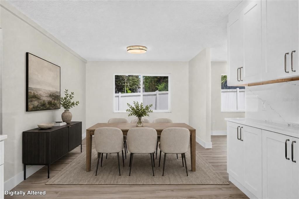 En Venta: $1,550,000 (4 camas, 3 baños, 2700 Pies cuadrados)