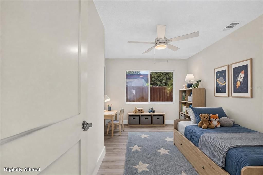 En Venta: $1,550,000 (4 camas, 3 baños, 2700 Pies cuadrados)