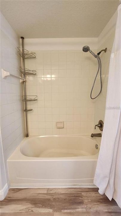 En Renta: $2,625 (4 camas, 3 baños, 1903 Pies cuadrados)