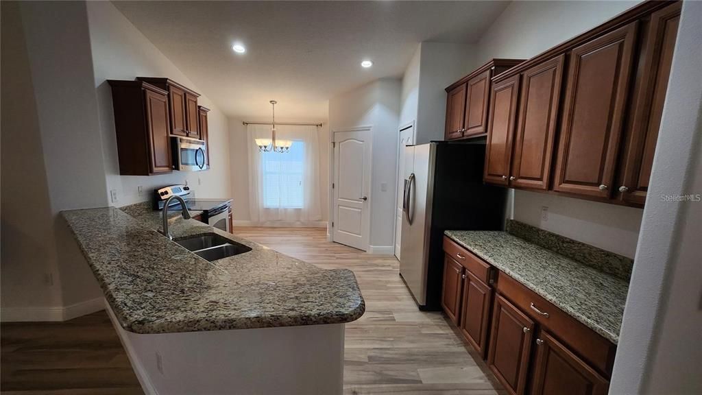 En Renta: $2,625 (4 camas, 3 baños, 1903 Pies cuadrados)