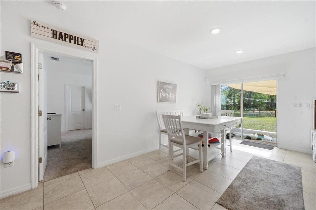 En Venta: $369,900 (4 camas, 2 baños, 2039 Pies cuadrados)