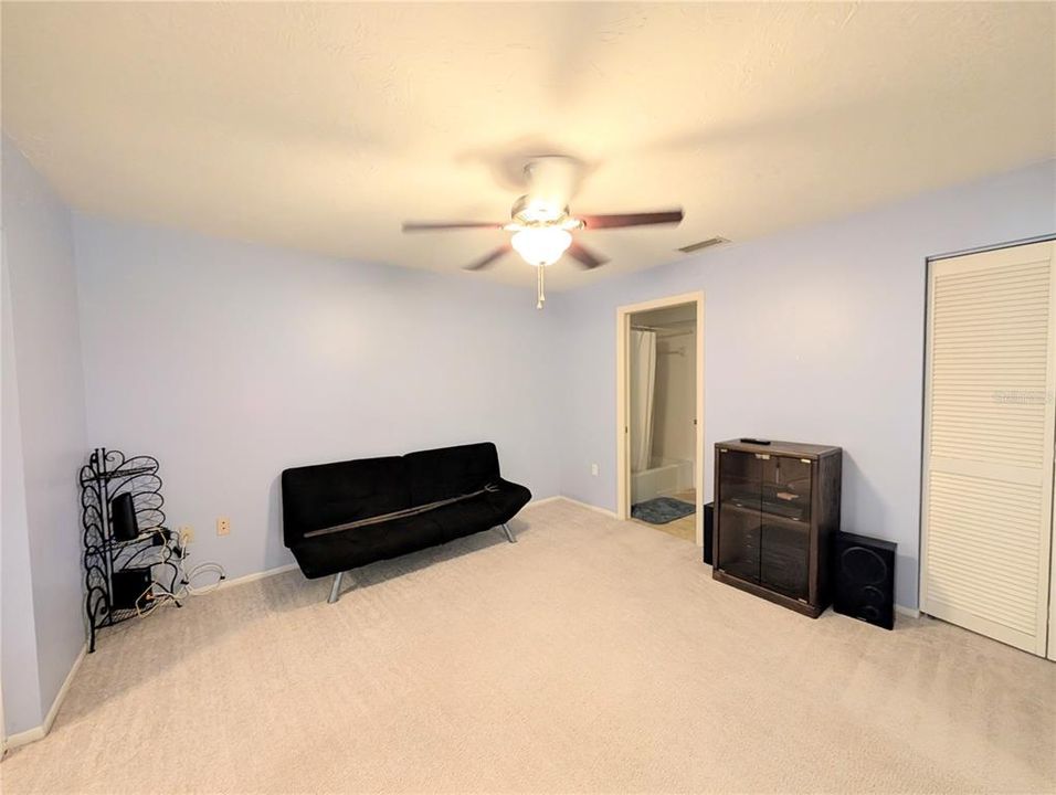 For Sale: $349,555 (3 beds, 2 baths, 1847 Square Feet)