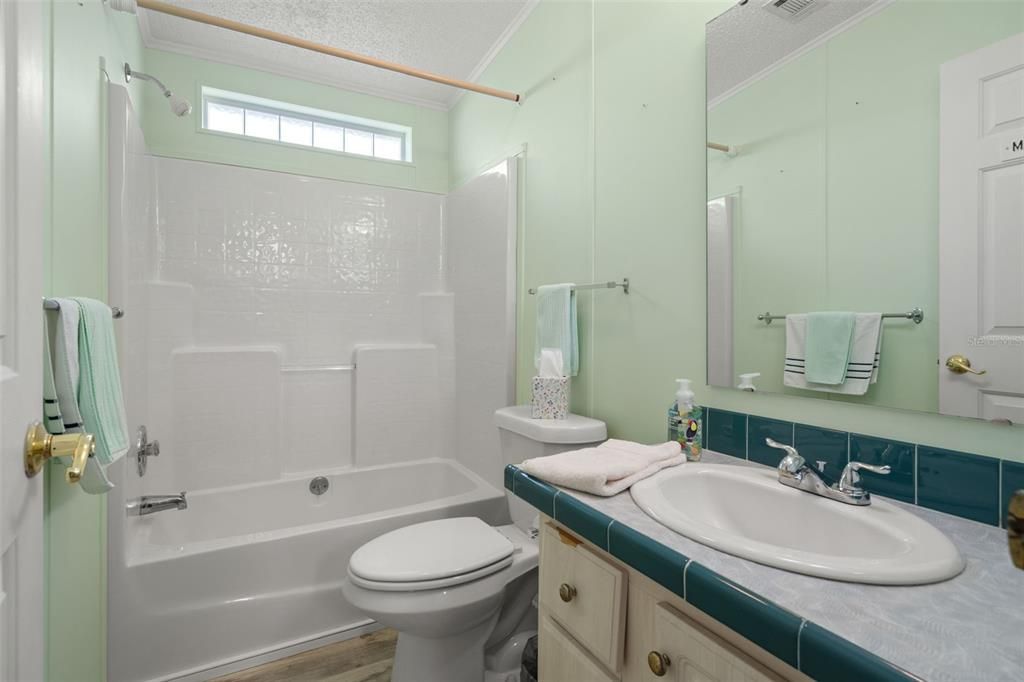 En Venta: $225,000 (2 camas, 2 baños, 1296 Pies cuadrados)