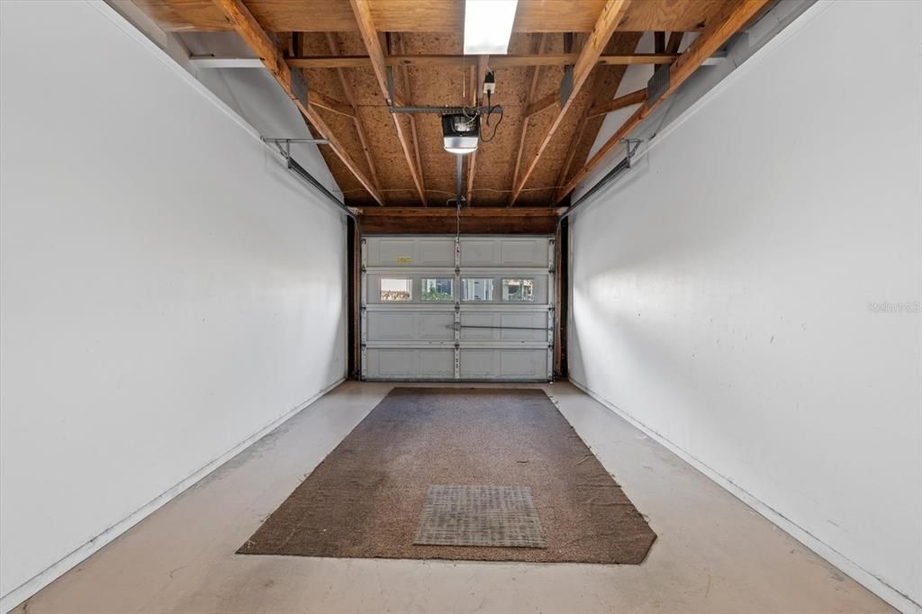 For Rent: $4,000 (2 beds, 2 baths, 1212 Square Feet)