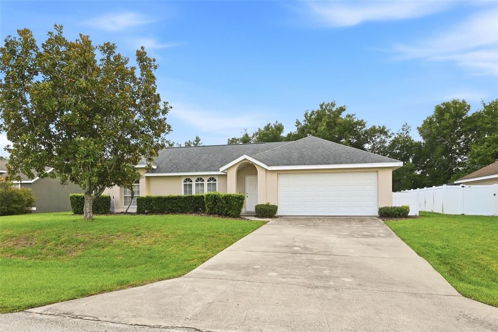 For Sale: $395,000 (4 beds, 2 baths, 1588 Square Feet)