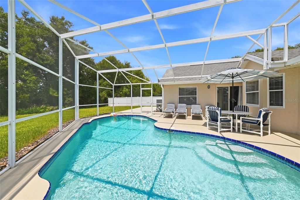 For Sale: $395,000 (4 beds, 2 baths, 1588 Square Feet)