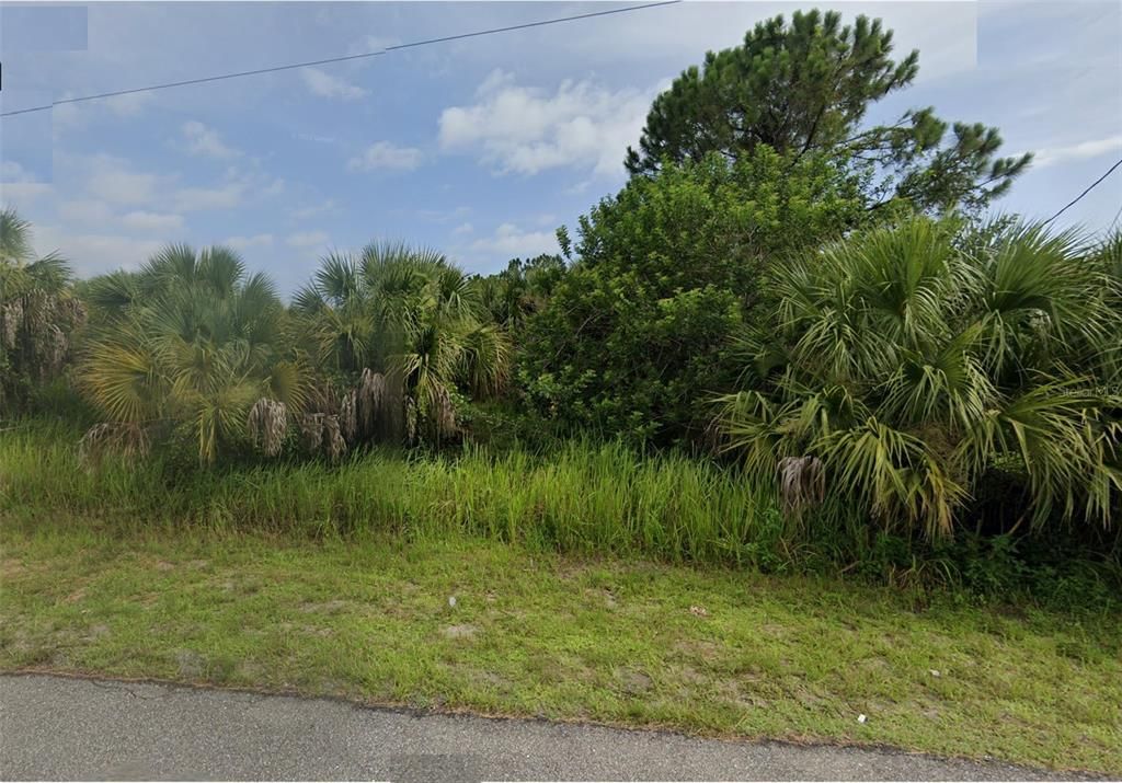 En Venta: $19,900 (0.23 acres)