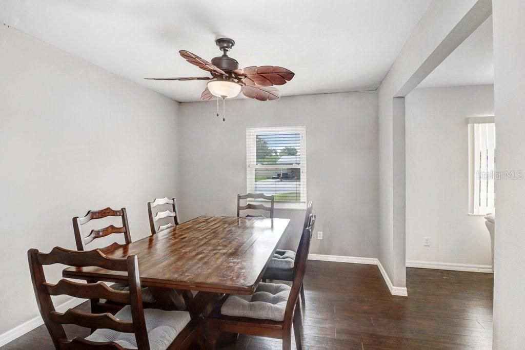For Sale: $279,900 (3 beds, 2 baths, 1510 Square Feet)