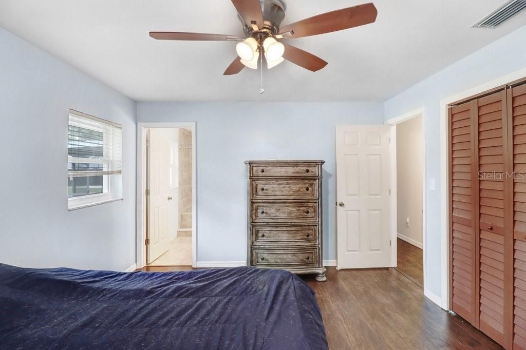 For Sale: $279,900 (3 beds, 2 baths, 1510 Square Feet)